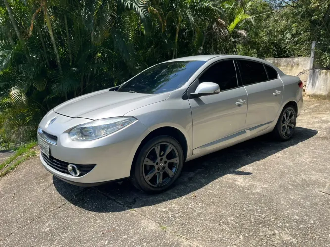 Renault Fluence Sedan Privilège 2.0 16V Flex AUT 2013