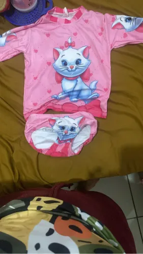 Bebê roupas e sapato