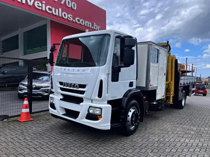 IVECO TECTOR 170E21 ATTACK 4x2 2p (DIES.)(E5) 2023