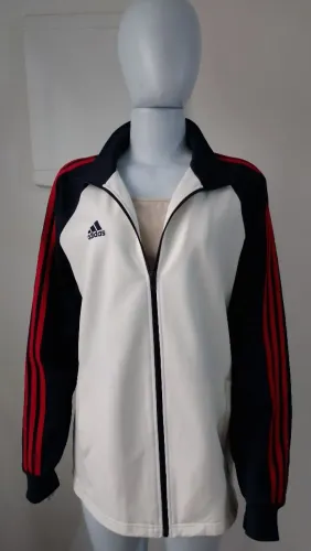 Blusa Adidas em bom estado