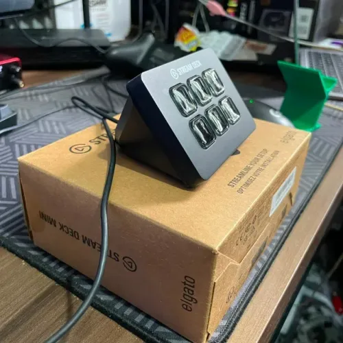 Stream Deck Elgato Mini (6 Botões LCD) - Seminovo / Excelente Estado