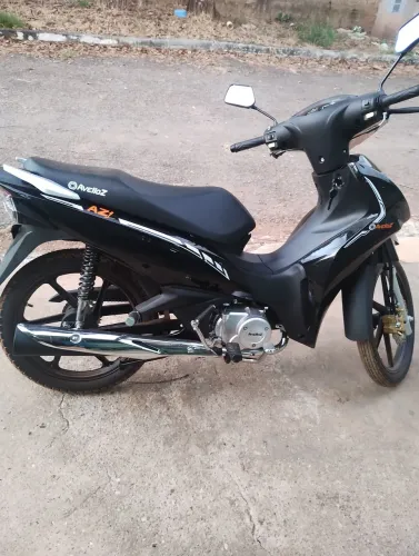 Moto avelloz AZ1 2025 nunca usada.