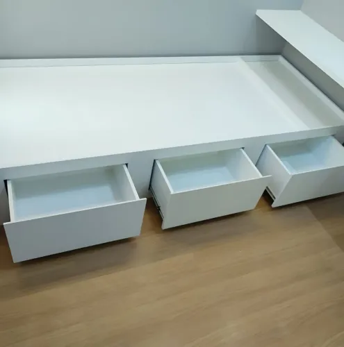 Cama De Solteiro Com Três Gavetões