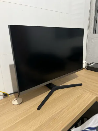 Monitor Samsung Uhd 28'' Painel IPS 4k Hdmi Freesync Série Ur550 HDR 60Hz 4ms Cor Preto