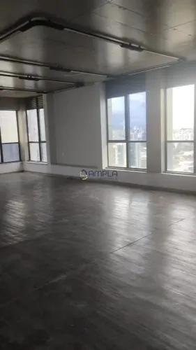 Excelente sala para alugar na Barão!