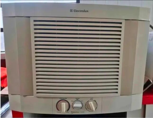 AR condicionado Eletrolux 10 mil BTUs ( dinheiro/Pix/cartão)