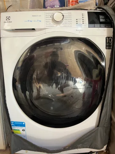 MÁQUINA LAVA E SECA