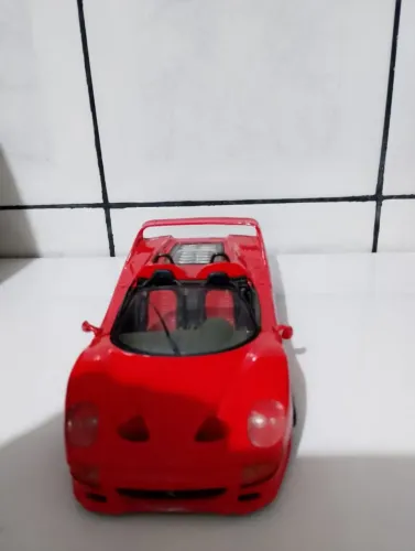 Miniatura Ferrari F50 1995 Spider Escala 1/18 - Maisto Diecast