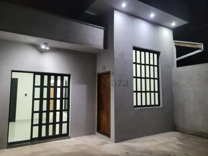 Casa - Jardim Minas Gerais - 3 Dormitórios - 76m².