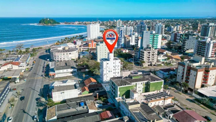 Apartamento com 3 dormitórios para alugar por dia - Centro - Guaratuba/PR
