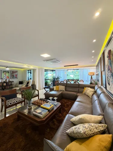 Morro Ipiranga, Apartamento Para Venda, 244m2, 03 Quartos Com 03 Suítes, Vista Para o Mar,