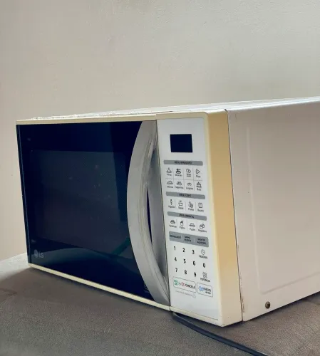 Micro-ondas LG (100% funcional$