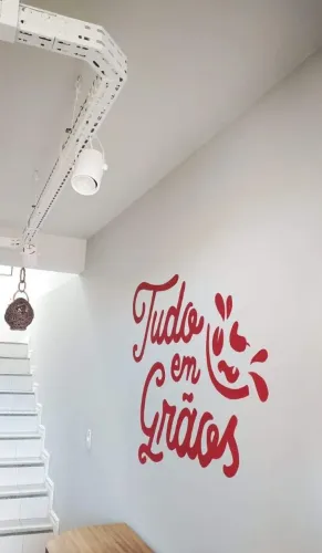 Letreiros, graffiti, logotipo pintado a mão 
