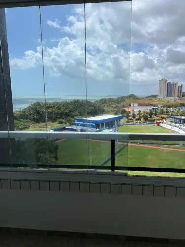 Alugo apartamento no edifício Toulon