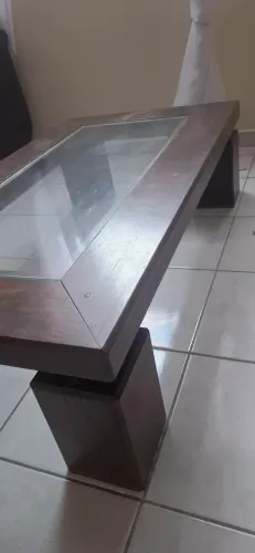 MESA DE CENTRO DE SUCUPIRA