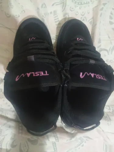 Tênis Tesla preto/roxo Original