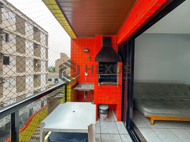 Apartamento com varanda gourmet e lazer a 500m da praia na Enseada, Guarujá