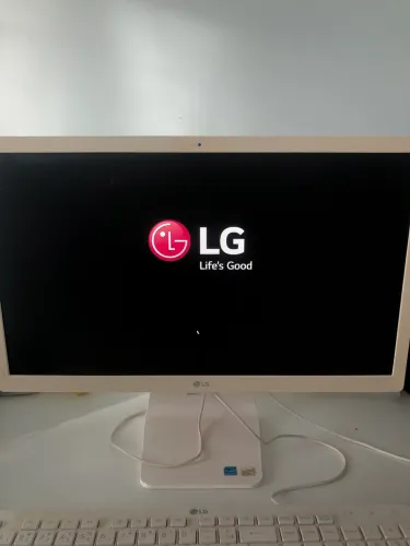 ? PC All-in-One LG 22V280 - Windows 11