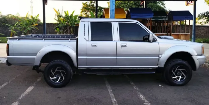 Mitsubishi L200 GLS 2.5 4X4 CD Diesel 2003