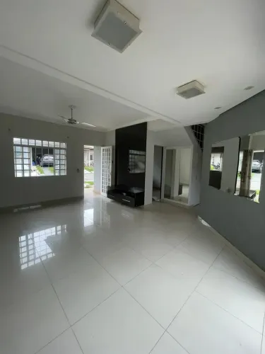 Imóvel para aluguel tem 170 metros quadrados com 3 quartos em Cidade Alta - Cuiabá - MT