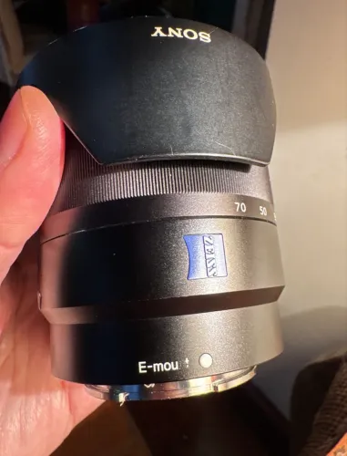 Lente Sony Zeiss Emount SEL1670z