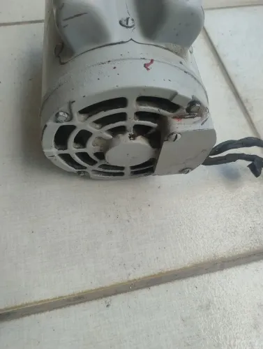 Motor Weg 2 Hp baixa rotação