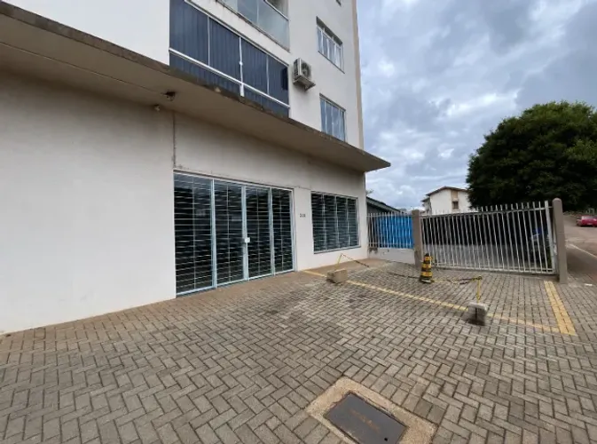 Sala Comercial 80m² em Chapecó | Parque das Palmeiras | Em frente á Efapi