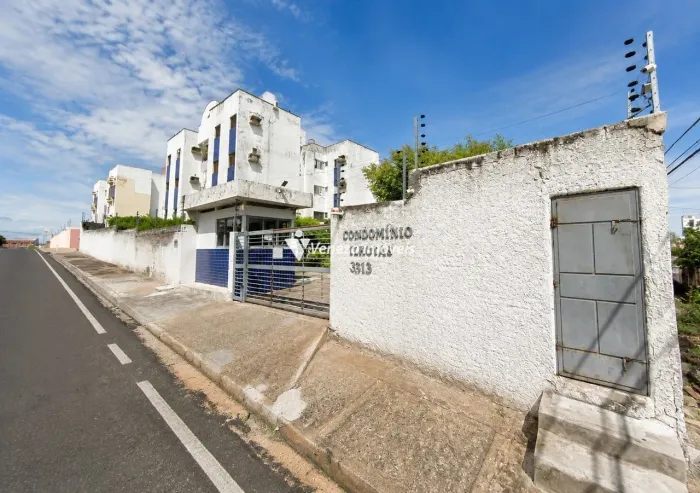 Apartamento com 3 Quartos no Condomínio Ilhotas | R$ 200 mil