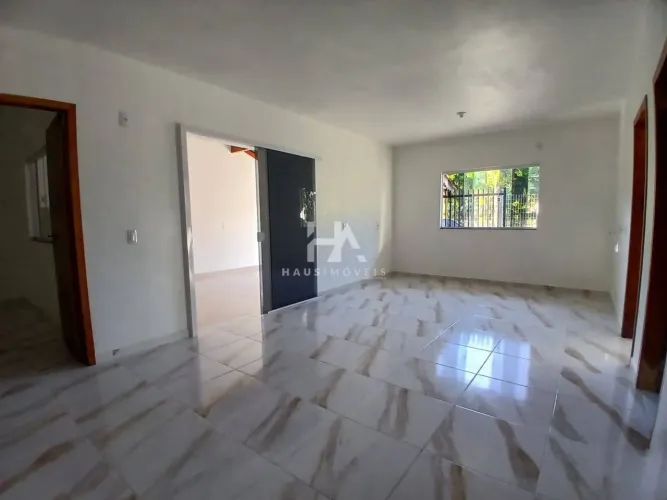 Casa residencial para alugar no bairro Braço do Ribeirão Cavalo com 90 m² e 3 quartos.