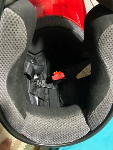 Capacete pouco usado