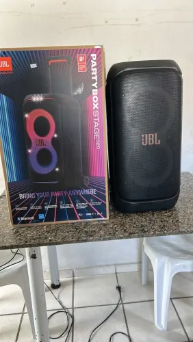 Vende se jbl Partybox stage320
