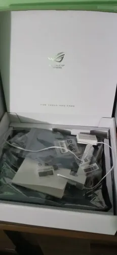 Placa mae Asus rog maximus z790 usada mais em bom estado preço esta baixo pra vende log