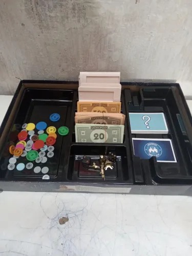 Monopoly Volta ao Mundo **Completo**