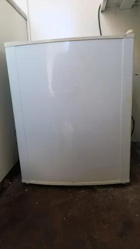 Frigobar Electrolux