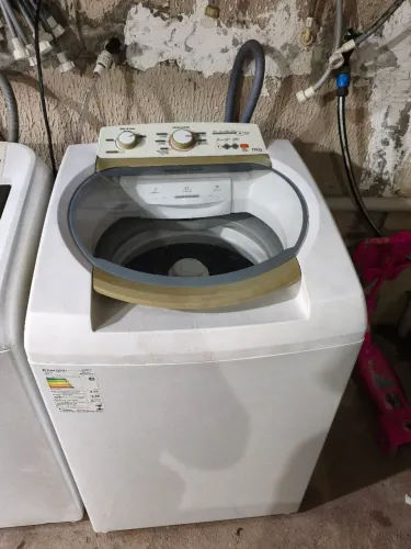 Conservada!! Máquina de lavar Brastemp 11kg