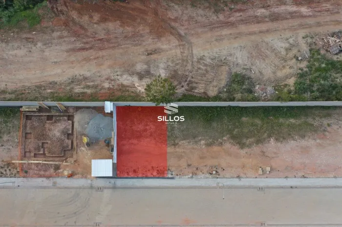 Terreno à venda com 155,88m² em condomínio no Barreirinha em Curitiba