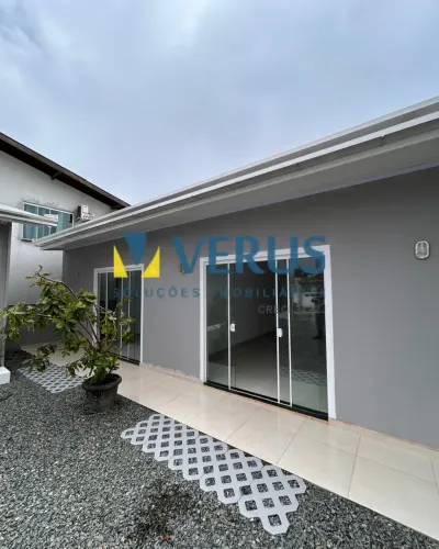 Apartamento com 01 Dormitório em Itajaí