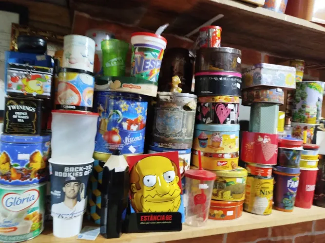 Latas antigas