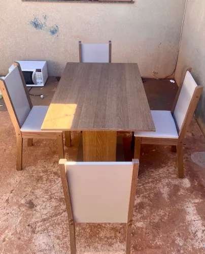 Mesa de Madeira