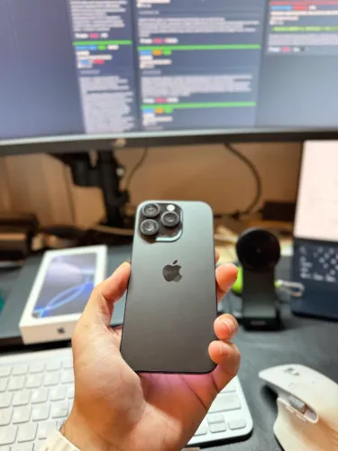 iPhone 16 Pro 256GB | Titânio Natural | Bateria 92%
