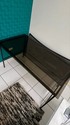 Mesa com tampo de vidro blindex