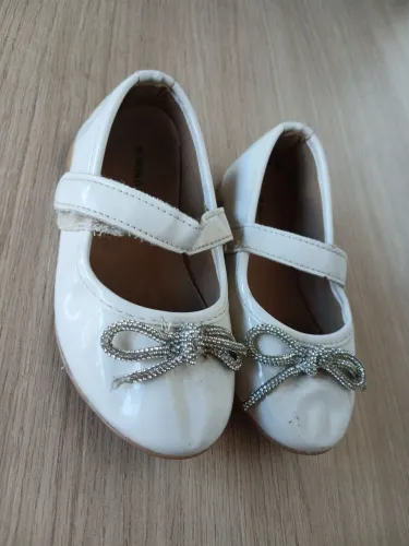 Sapatinho boneca 24 20.00