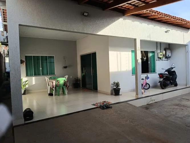 VENDE-SE CASA NO CIDADE JARDIM