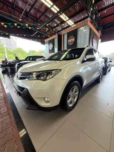 Toyota RAV4 2.0 4X2 16V Aut. 2013