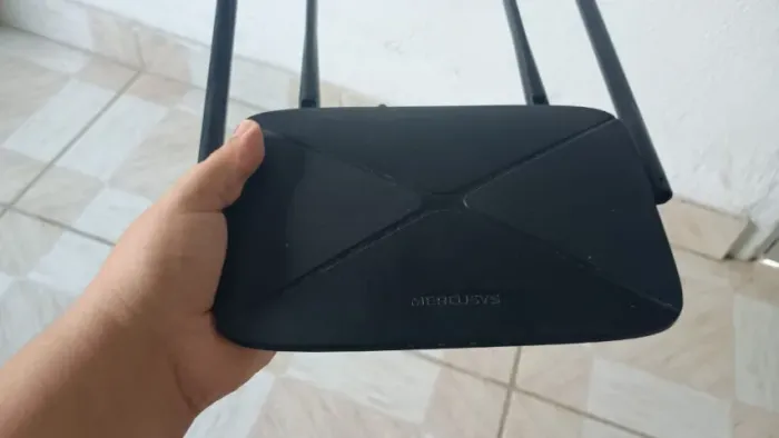 Roteador Gigabit Dual Band Wireless Ac1200 Ac12g Mercusys Cor Preto