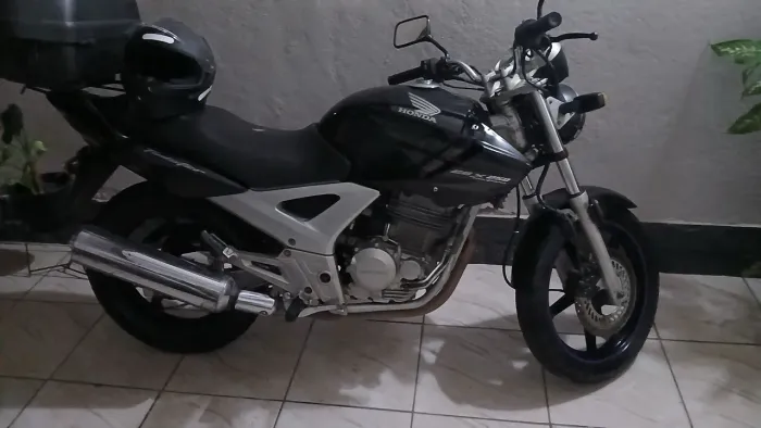 CBX TWISTER 250 2008 PRETA