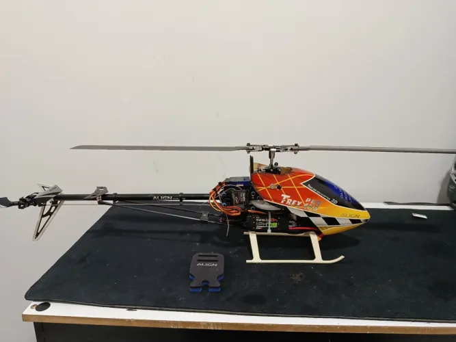 Helicóptero align T-Rex 450 dfc kbar