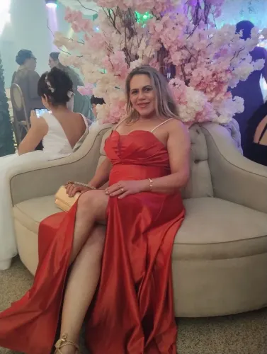 Vestido de festa usado uma única vez seminovo terracota