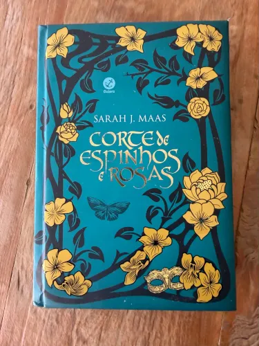 Corte de espinhos e rosas