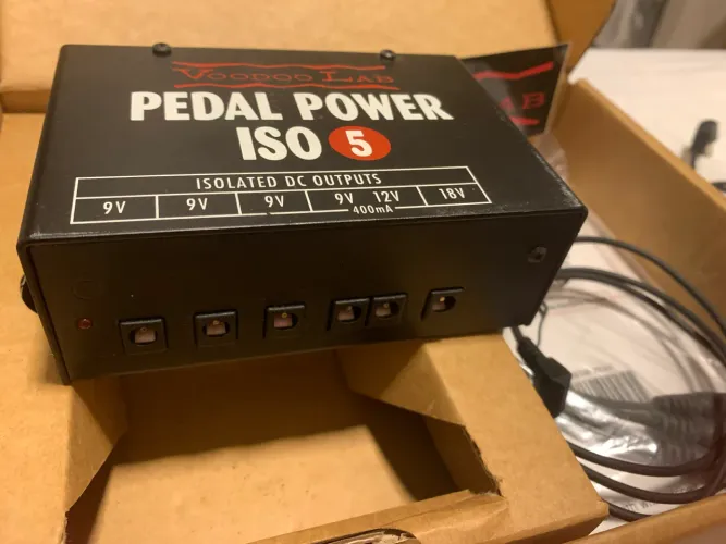 Fonte Voodoo Lab power iso 5